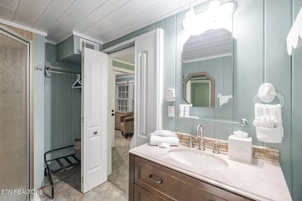 $899,000 | 204 Hill Street, Gatlinburg, TN 37738