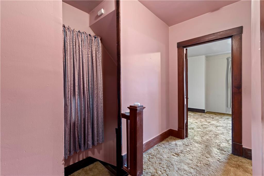 24 High Street Pittsburgh, PA 15223 - Photo 11 of 12 a view of a livingroom and a hallway
