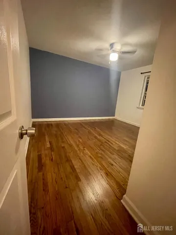 $1,750 | 22 Roselle Avenue, Unit B, Roselle Park, NJ 07204