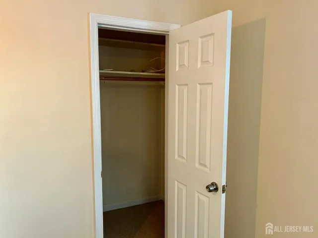 $1,750 | 22 Roselle Avenue, Unit B, Roselle Park, NJ 07204