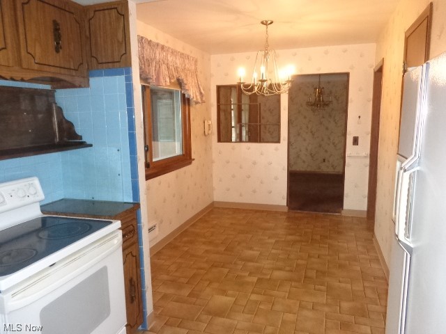 6351 Manchester Road Parma, OH 44129 - Photo 10 of 25 Eat-in Kitchen