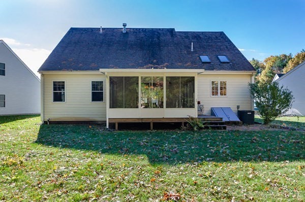 23 Bisbee Drive, Unit 23 Rochester, MA 02770 - Photo 4 of 18