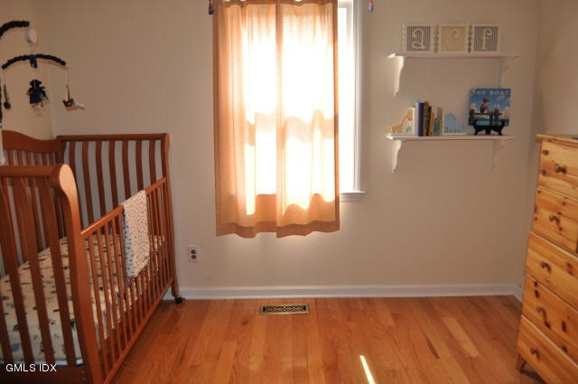28 Rippowam Road, Unit A Cos Cob, CT 06807 - Photo 8 of 13 Bedroom #3