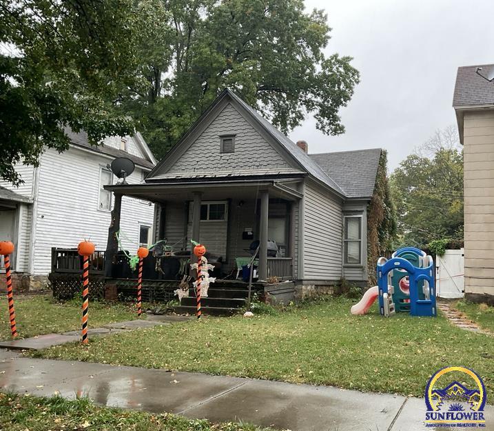 1619 Southwest Clay Street Topeka, KS 66604 - Photo 1 of 1