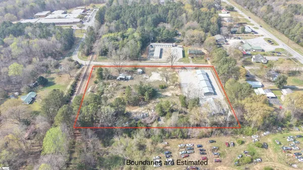 $425,000 | 105 Henry Street, Laurens, SC 29360