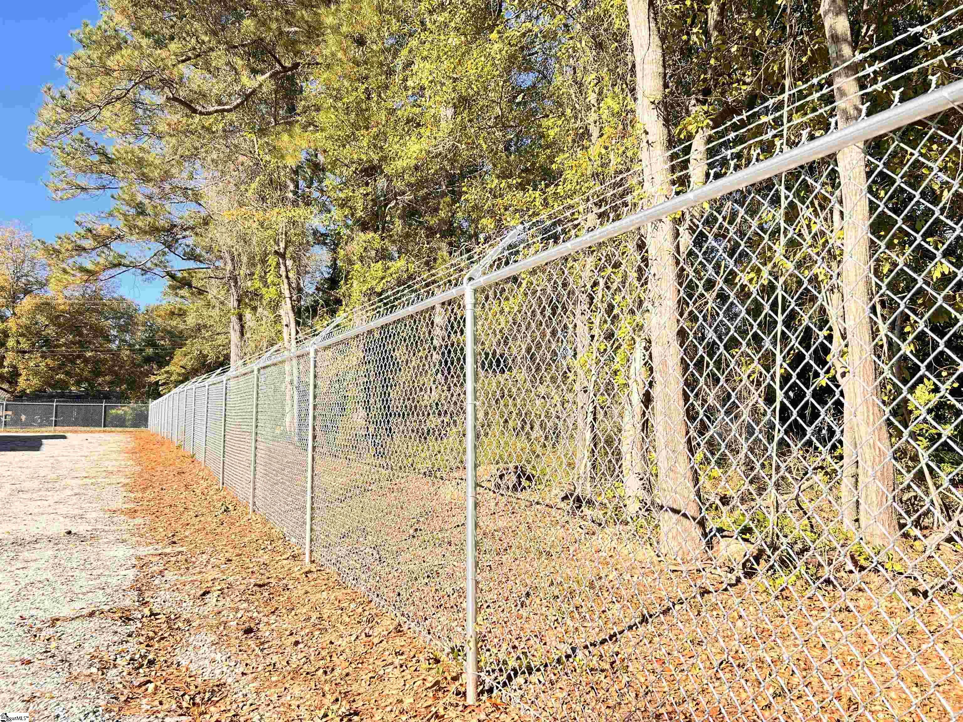 105 Henry Street Laurens, SC 29360 - Photo 7 of 15