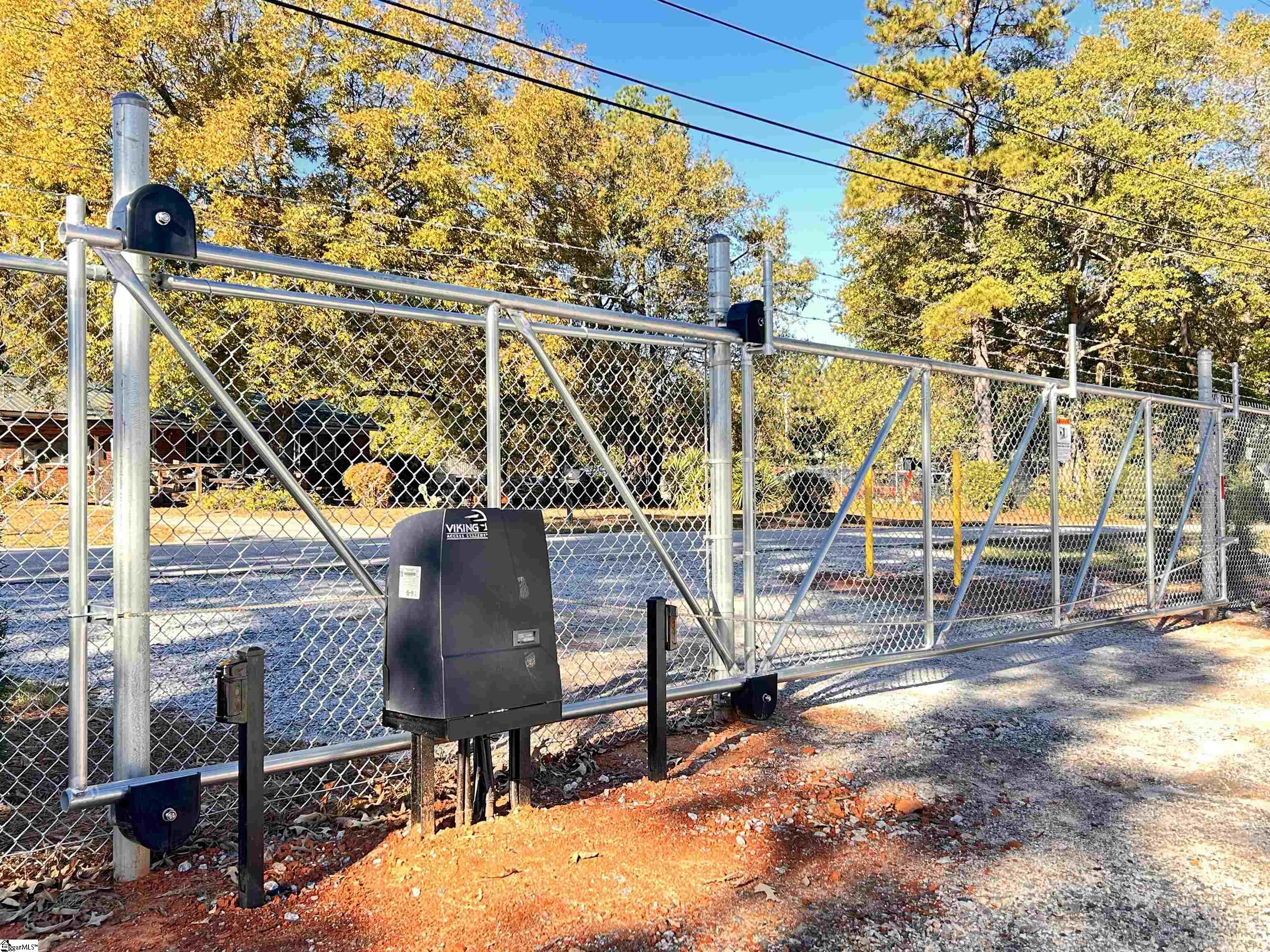 105 Henry Street Laurens, SC 29360 - Photo 9 of 15