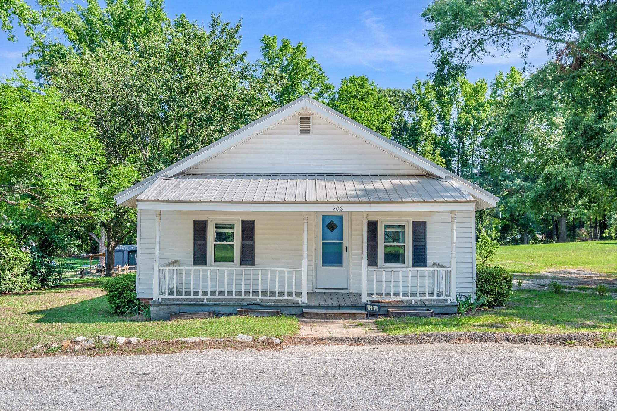 208 Church Street Jefferson, SC 29718 - Photo 3 of 48
