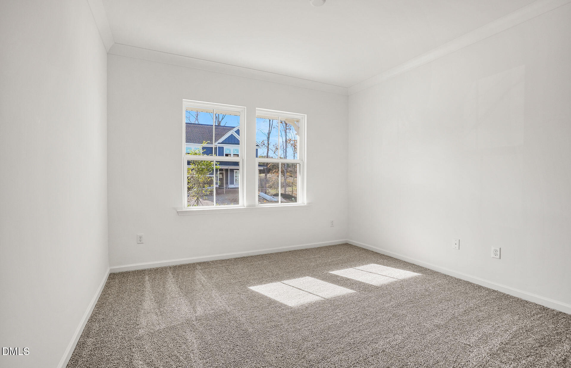 200 Armorial Court Willow Spring, NC 27592 - Photo 24 of 33 an empty room with a window