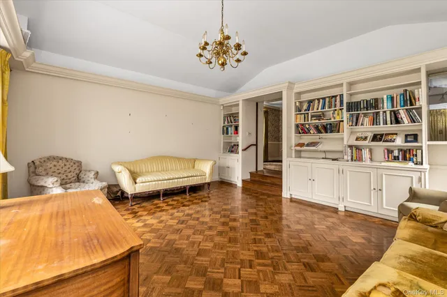 $1,299,888 | 47-44 Glenwood Street | Little Neck