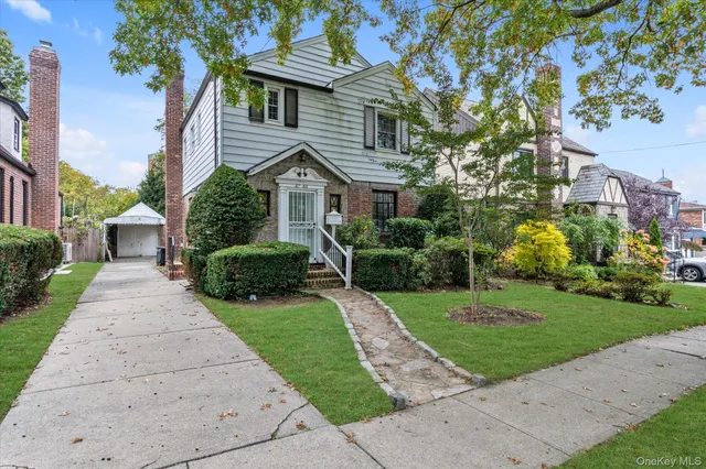 $1,299,888 | 47-44 Glenwood Street | Little Neck