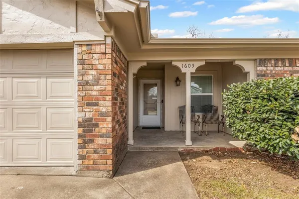 $1,900 | 1605 Morningside Drive, Cleburne, TX 76033