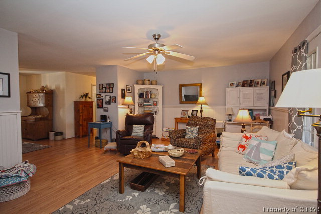 2735 Shell Road Gloucester, VA 23061 - Photo 4 of 25