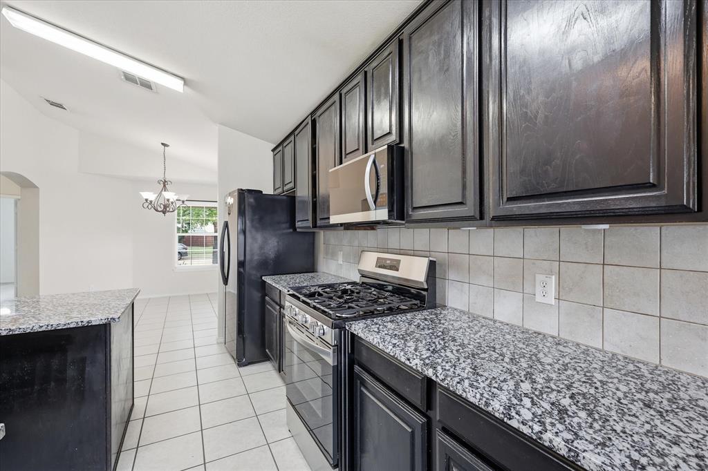 5217 Shiver Road Fort Worth, TX 76244 - Photo 17 of 40