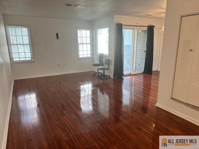 418 Edpas Road New Brunswick, NJ 08901 - Photo 3 of 8