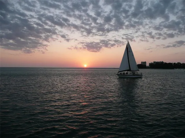 $1,375,000 | 51 South Adams Drive, Sarasota, FL 34236