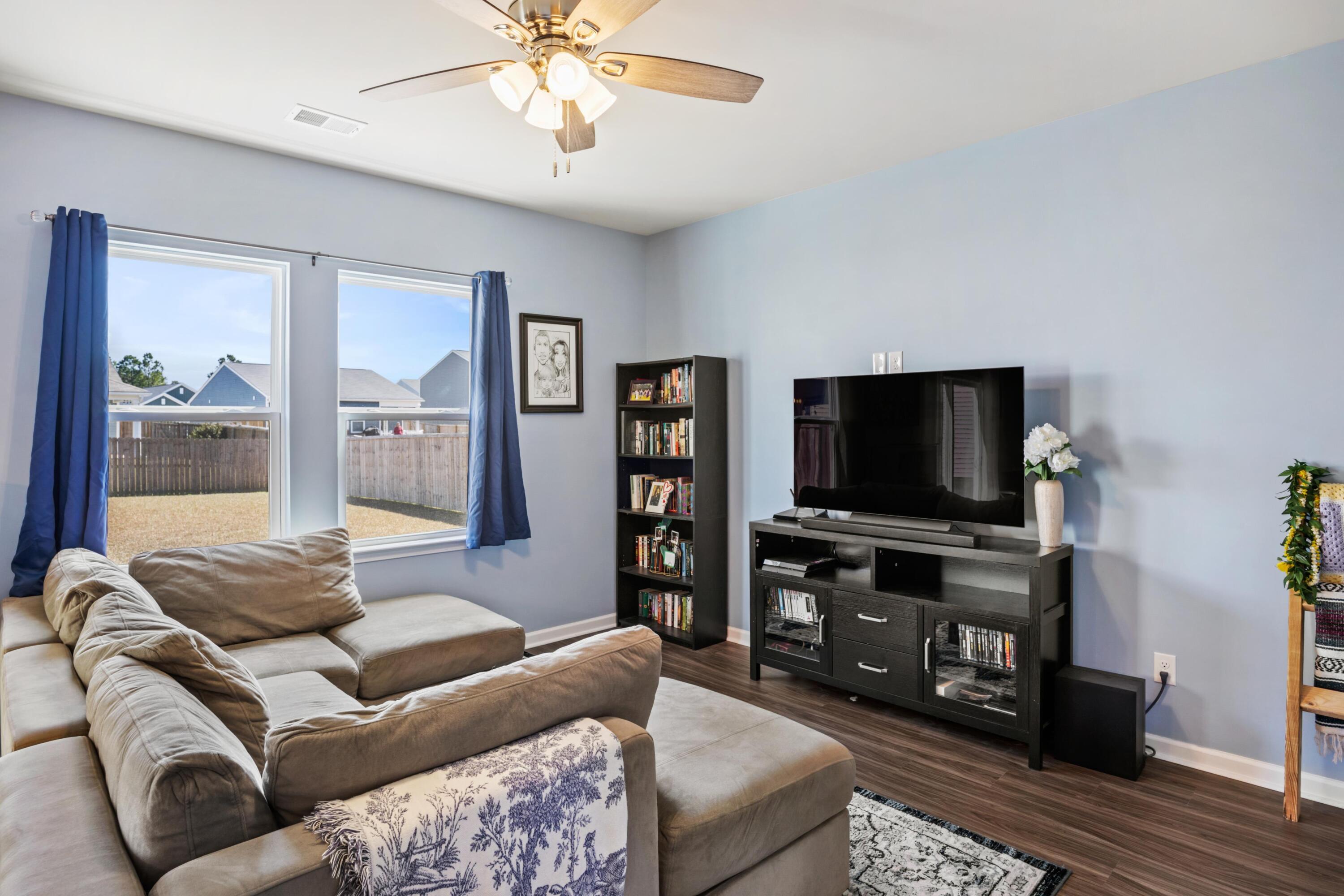 322 Bountiful Drive Moncks Corner, SC 29461 - Photo 12 of 34 Family Room