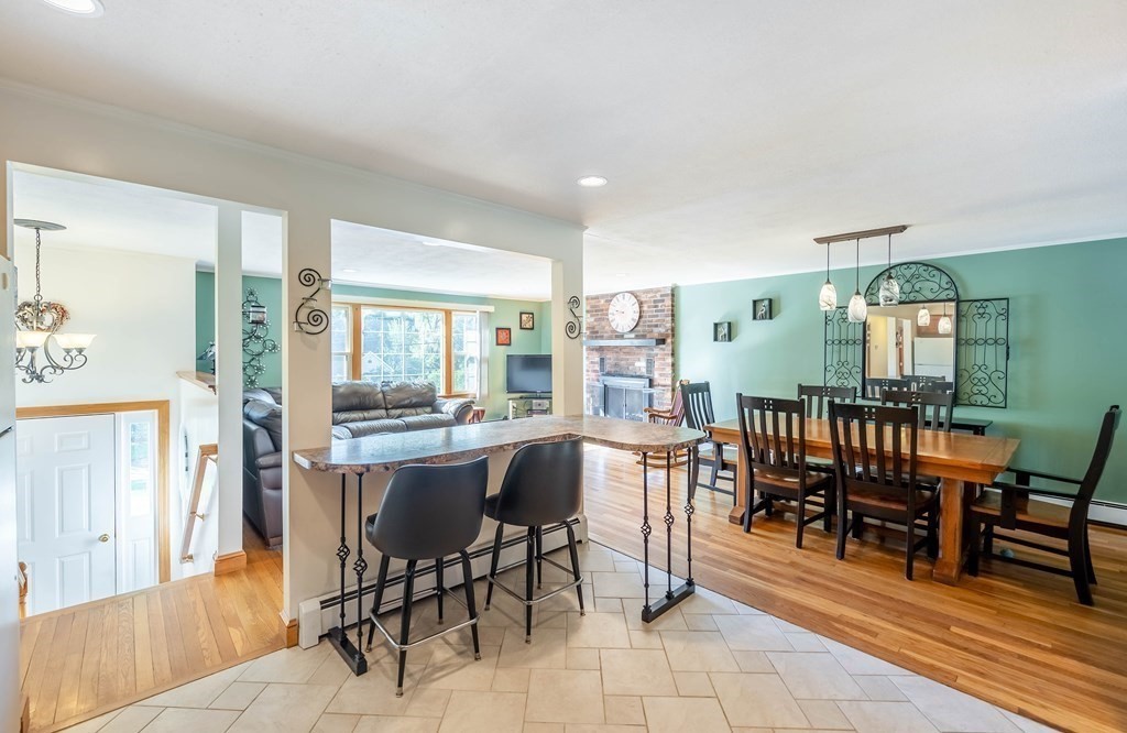 144 Lawrence Road Haverhill, MA 01835 - Photo 7 of 32