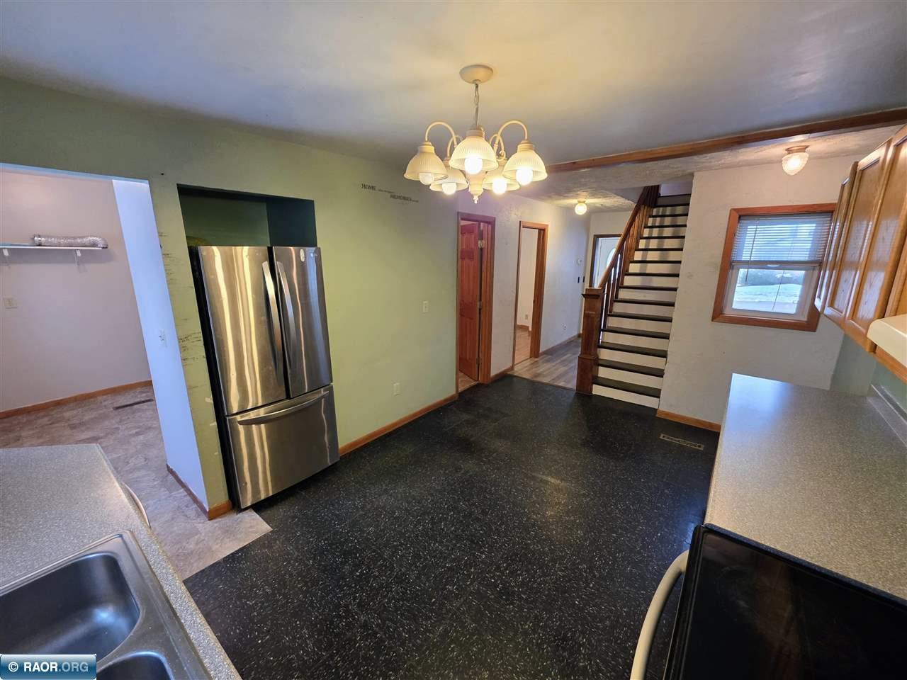 326 5th Street Southwest Chisholm, MN 55719 - Photo 10 of 22