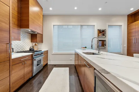 $1,825,000 | 1303 West Diversey Parkway, Chicago, IL 60614