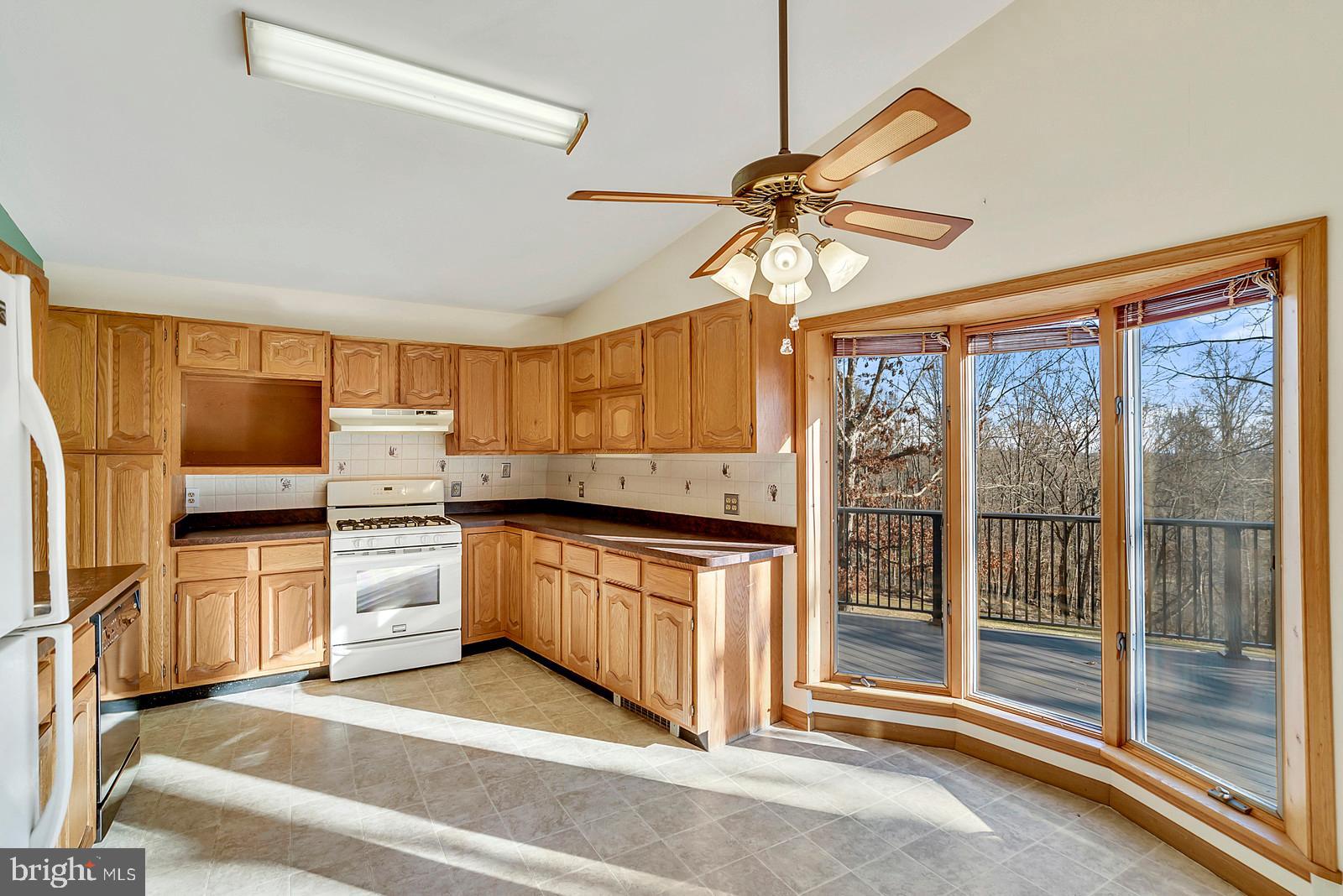 6258 Old Bust Head Road Broad Run, VA 20137 - Photo 7 of 45 Gallery Image 7