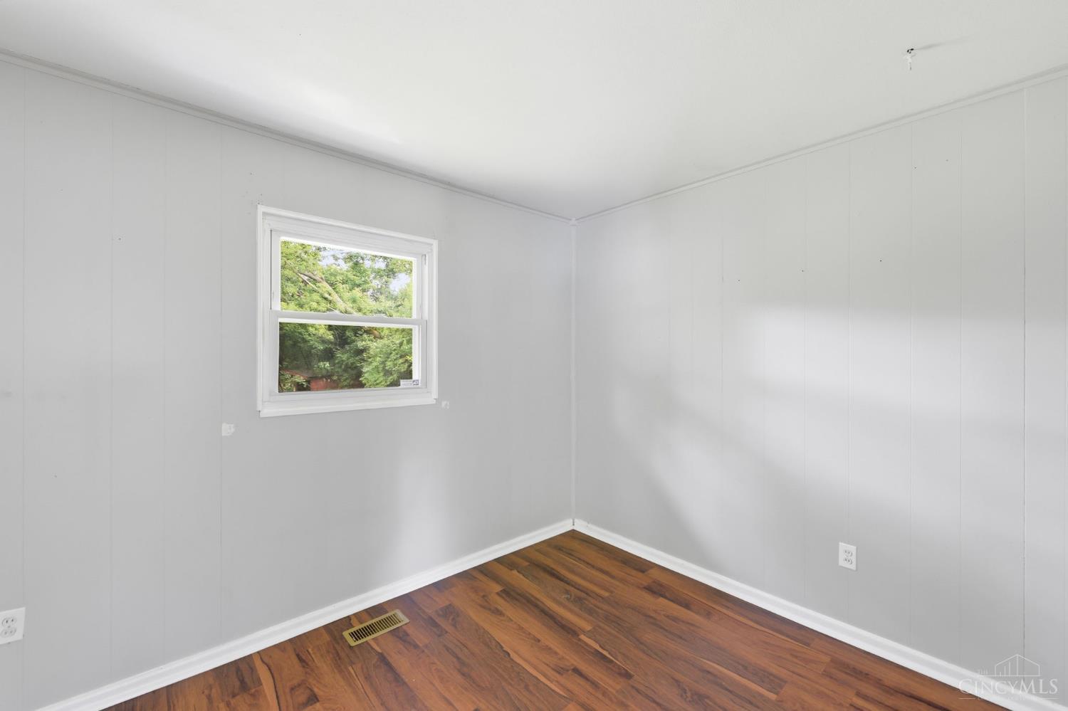 9596 Pippin Road Cincinnati, OH 45231 - Photo 32 of 36 Gallery Image 32