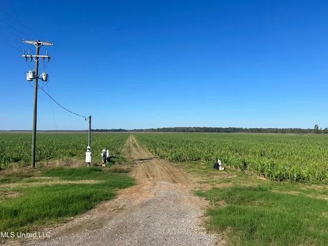 $920,000 | 17822 Highway 3, Yazoo City, MS 39194