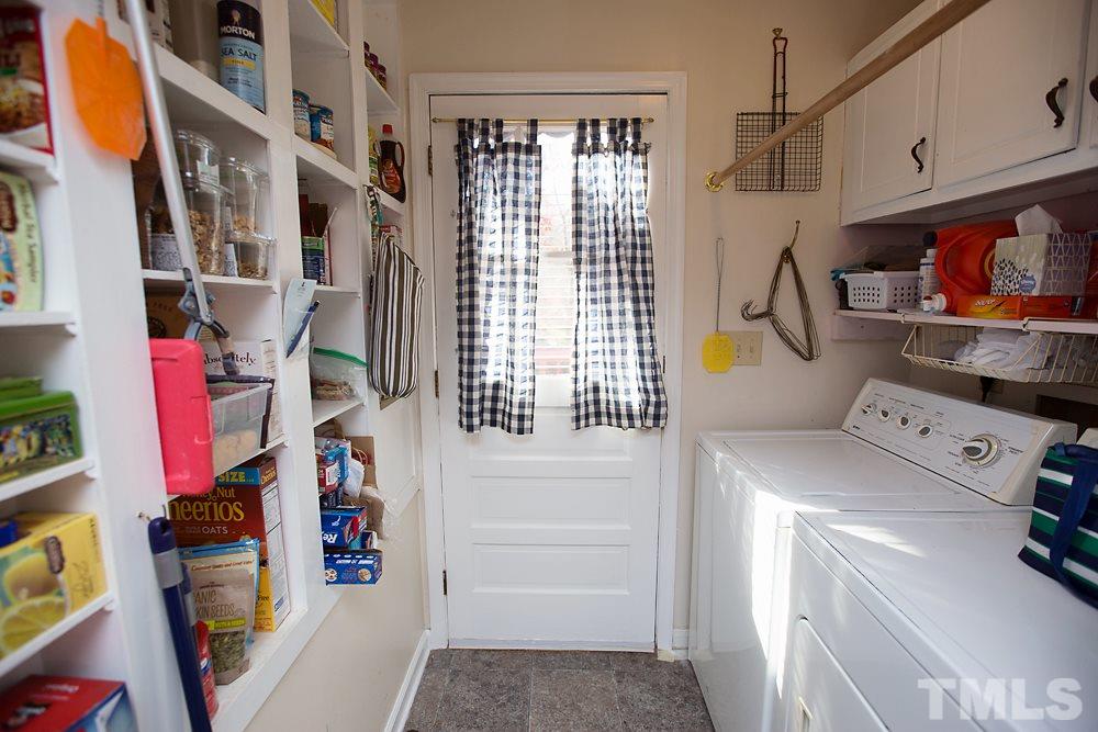 5602 McCormick Road Durham, NC 27713 - Photo 6 of 19 a utility room with dryer and washer