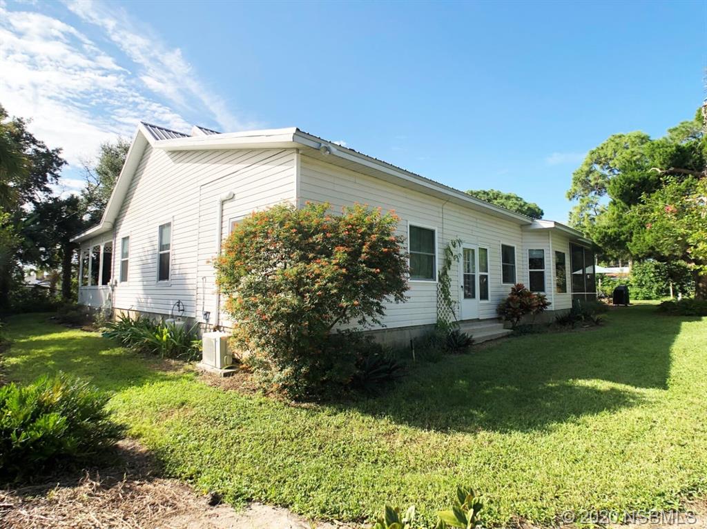 105 Flamingo Road Edgewater, FL 32141 - Photo 7 of 21 Gallery Image 7