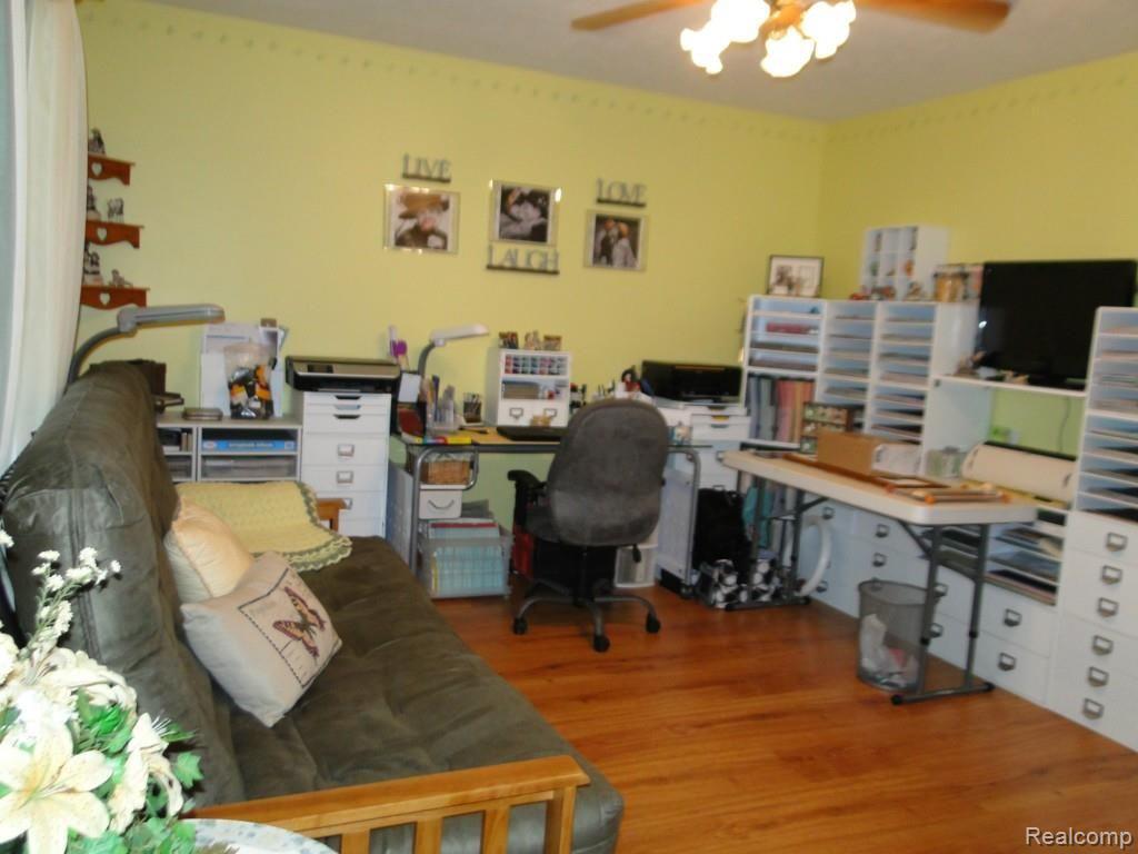 2570 Daley Road Lapeer, MI 48446 - Photo 20 of 47 First Floor Master