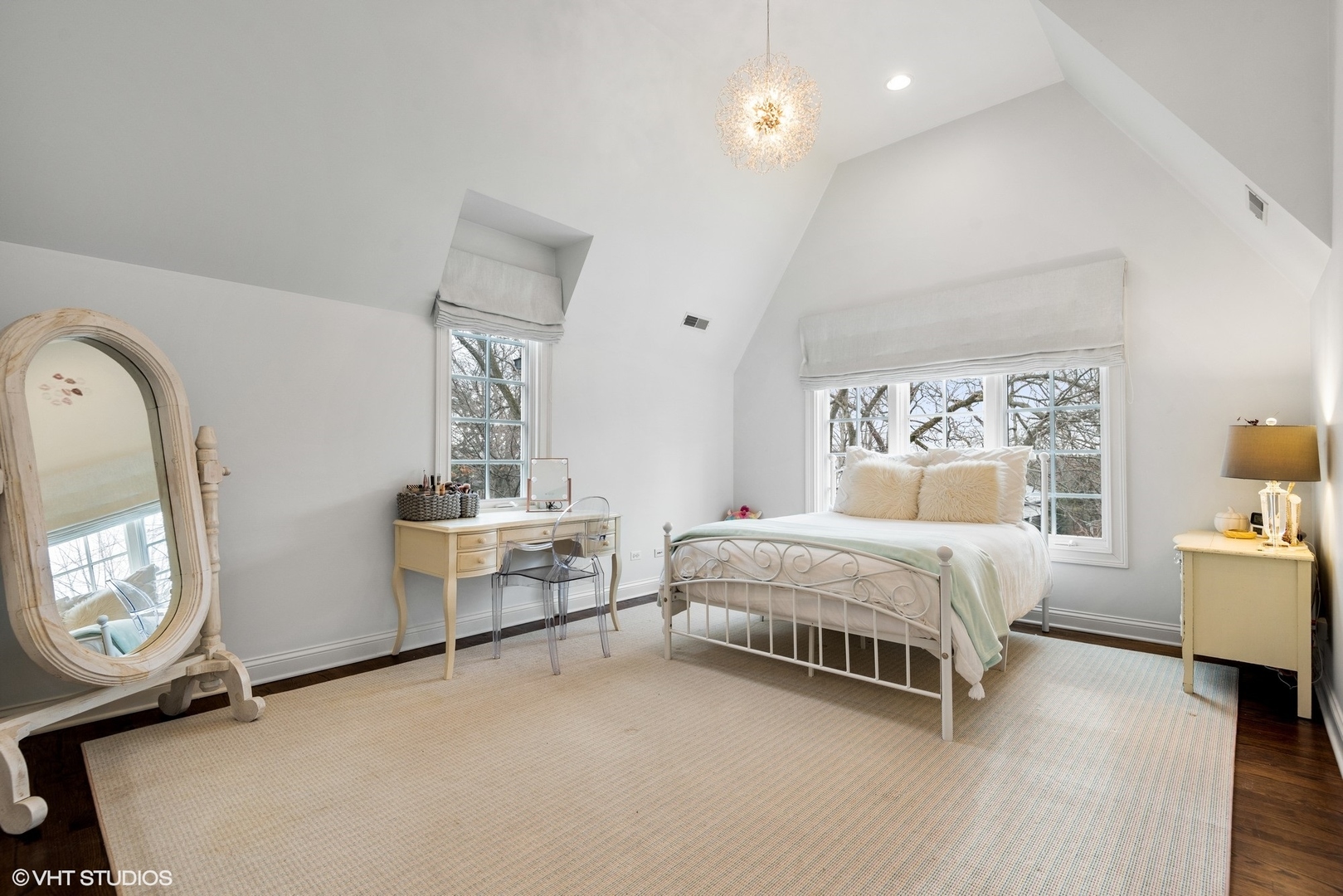 861 Bluff Street Glencoe, IL 60022 - Photo 30 of 51 a bedroom with a bed and a table