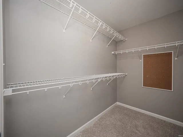 $319,900 | 3142 Helmsford Court, Evansville, IN 47715