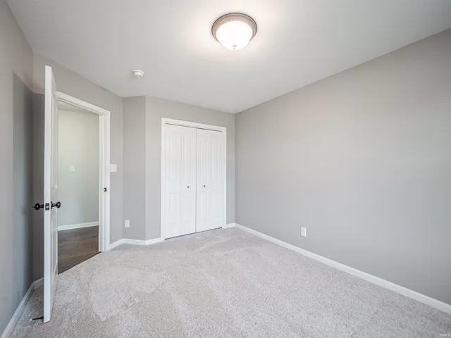 $319,900 | 3142 Helmsford Court, Evansville, IN 47715