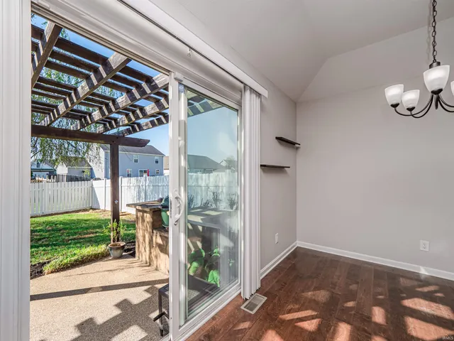 $319,900 | 3142 Helmsford Court, Evansville, IN 47715