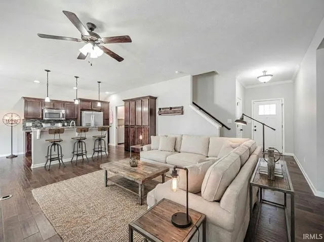 $319,900 | 3142 Helmsford Court, Evansville, IN 47715