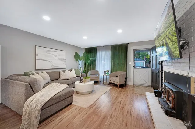 $635,000 | 1833 Janero Drive, Santa Rosa, CA 95407