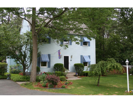 41 Old County Road Westfield, MA 01085 - Photo 1 of 28 a front view of a house with a yard