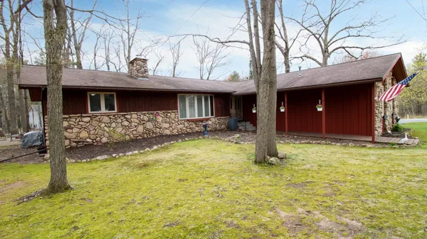$384,900 | 2103 Edgewood Avenue, Rothschild, WI 54476