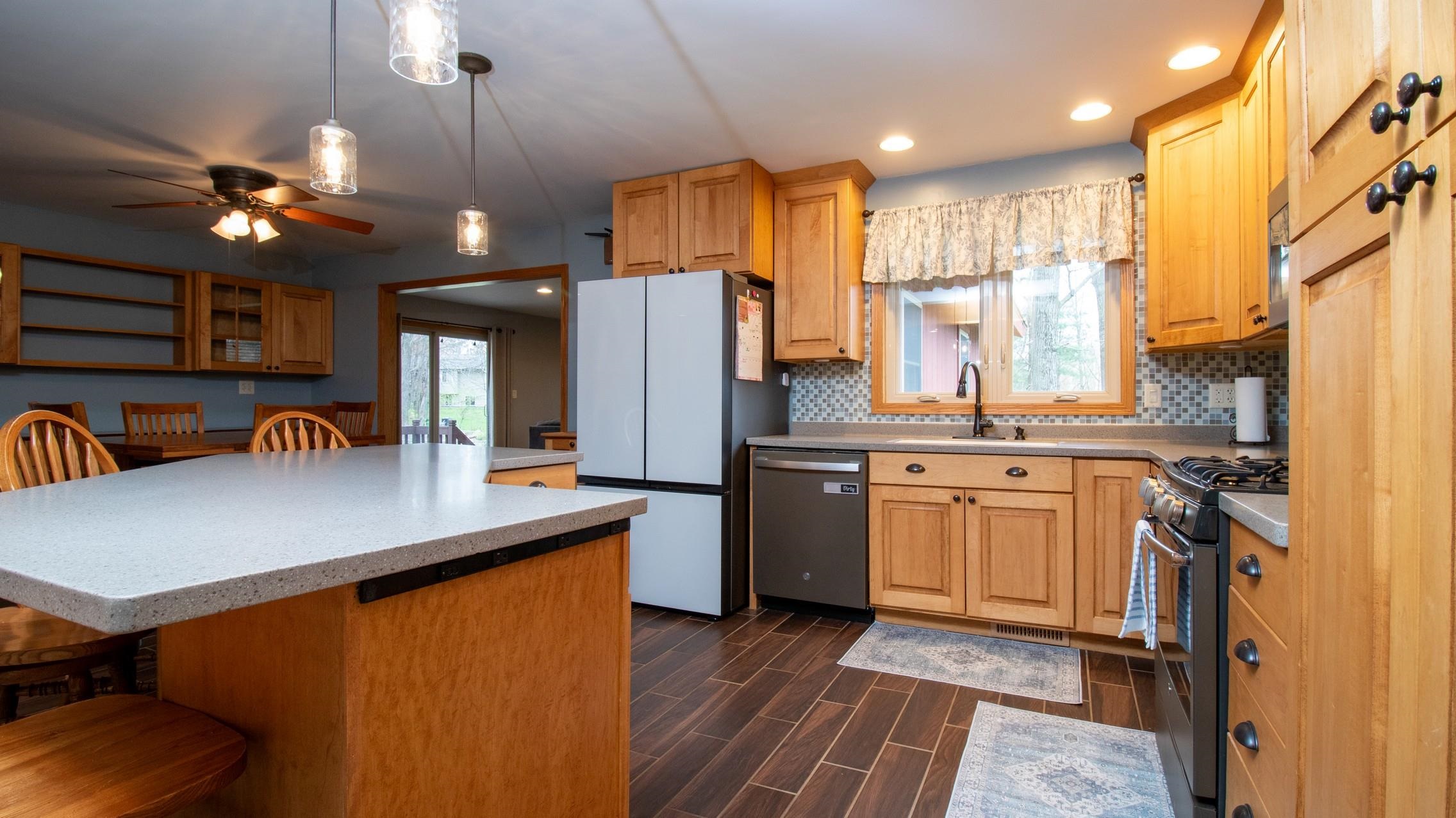 2103 Edgewood Avenue Rothschild, WI 54476 - Photo 11 of 54