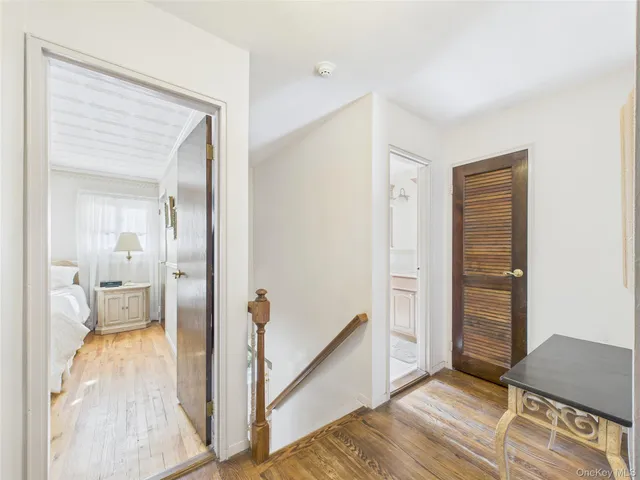 $799,999 | 5 Gristmill Drive, Kings Park, NY 11754