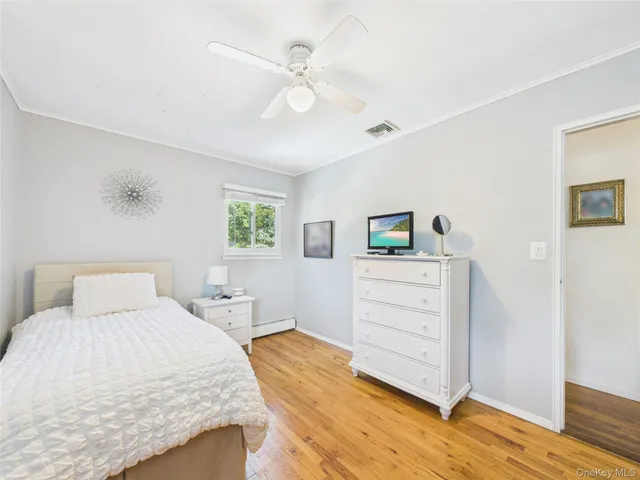 $799,999 | 5 Gristmill Drive, Kings Park, NY 11754