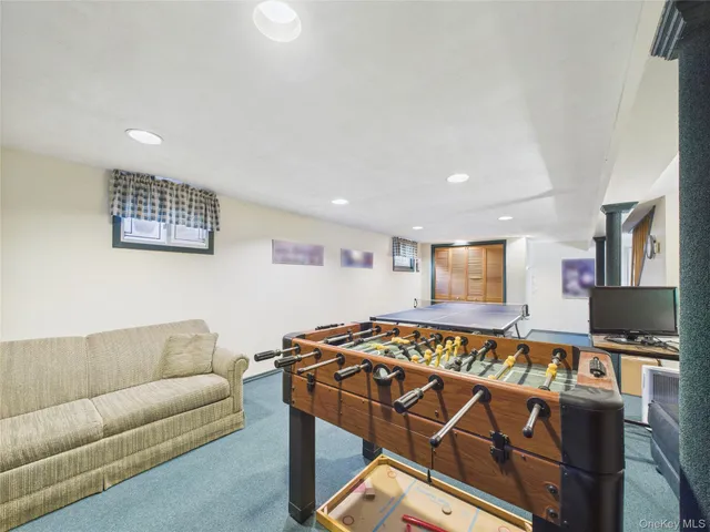 $799,999 | 5 Gristmill Drive, Kings Park, NY 11754