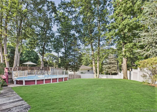 $799,999 | 5 Gristmill Drive, Kings Park, NY 11754