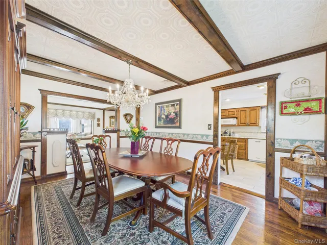 $799,999 | 5 Gristmill Drive, Kings Park, NY 11754