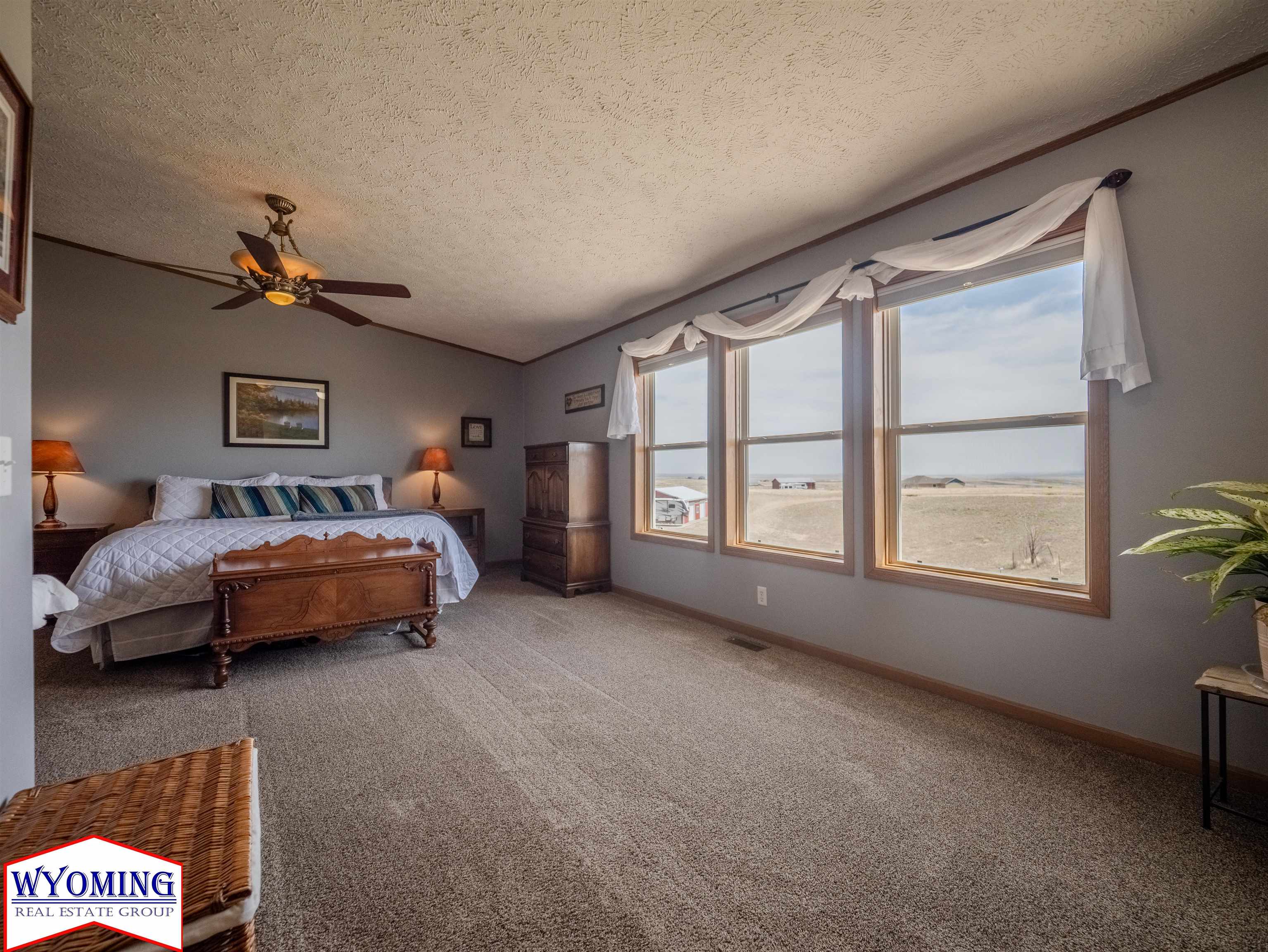 11302 Ridgeview Road Evansville, WY 82636 - Photo 11 of 37