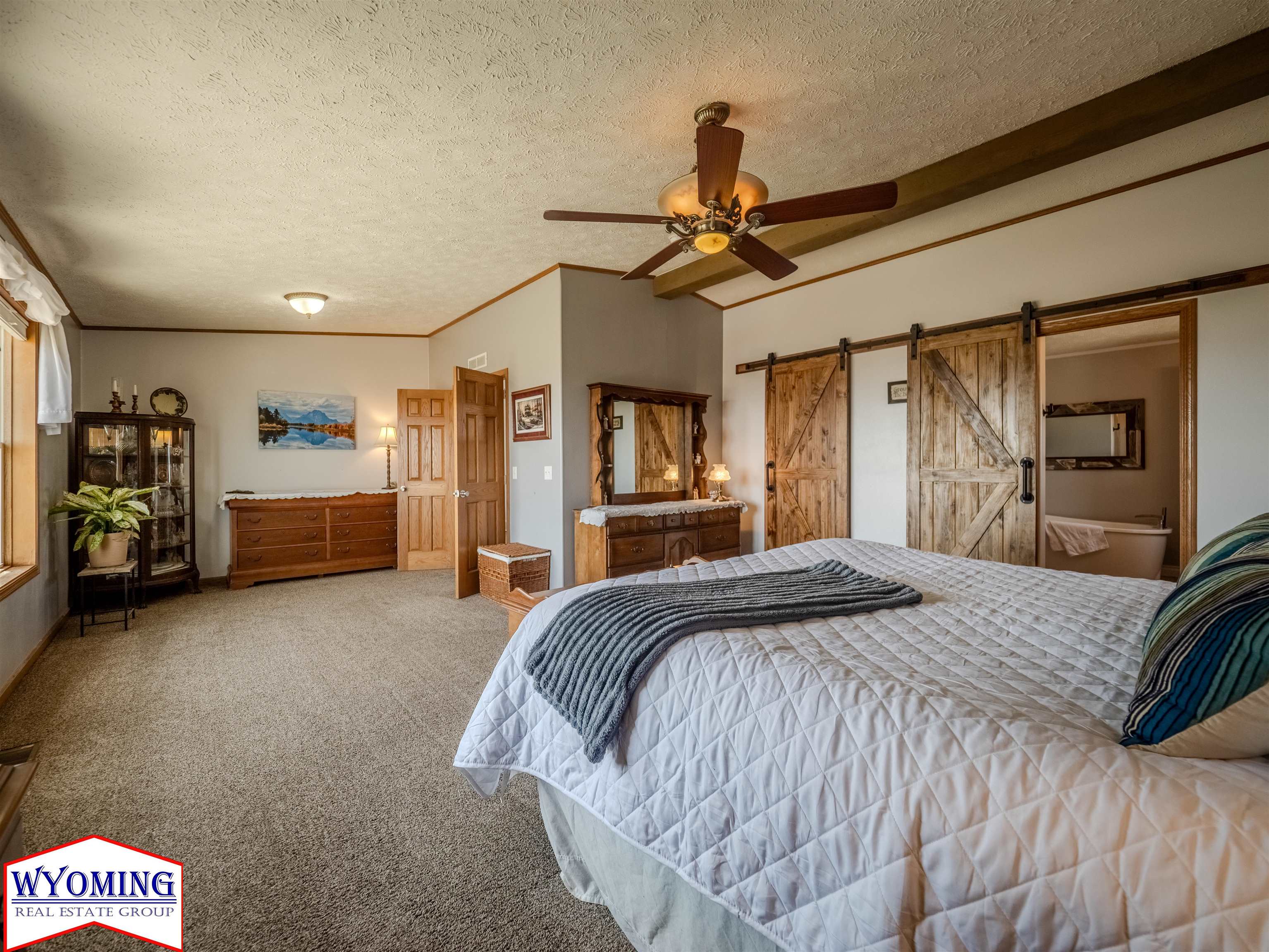 11302 Ridgeview Road Evansville, WY 82636 - Photo 12 of 37