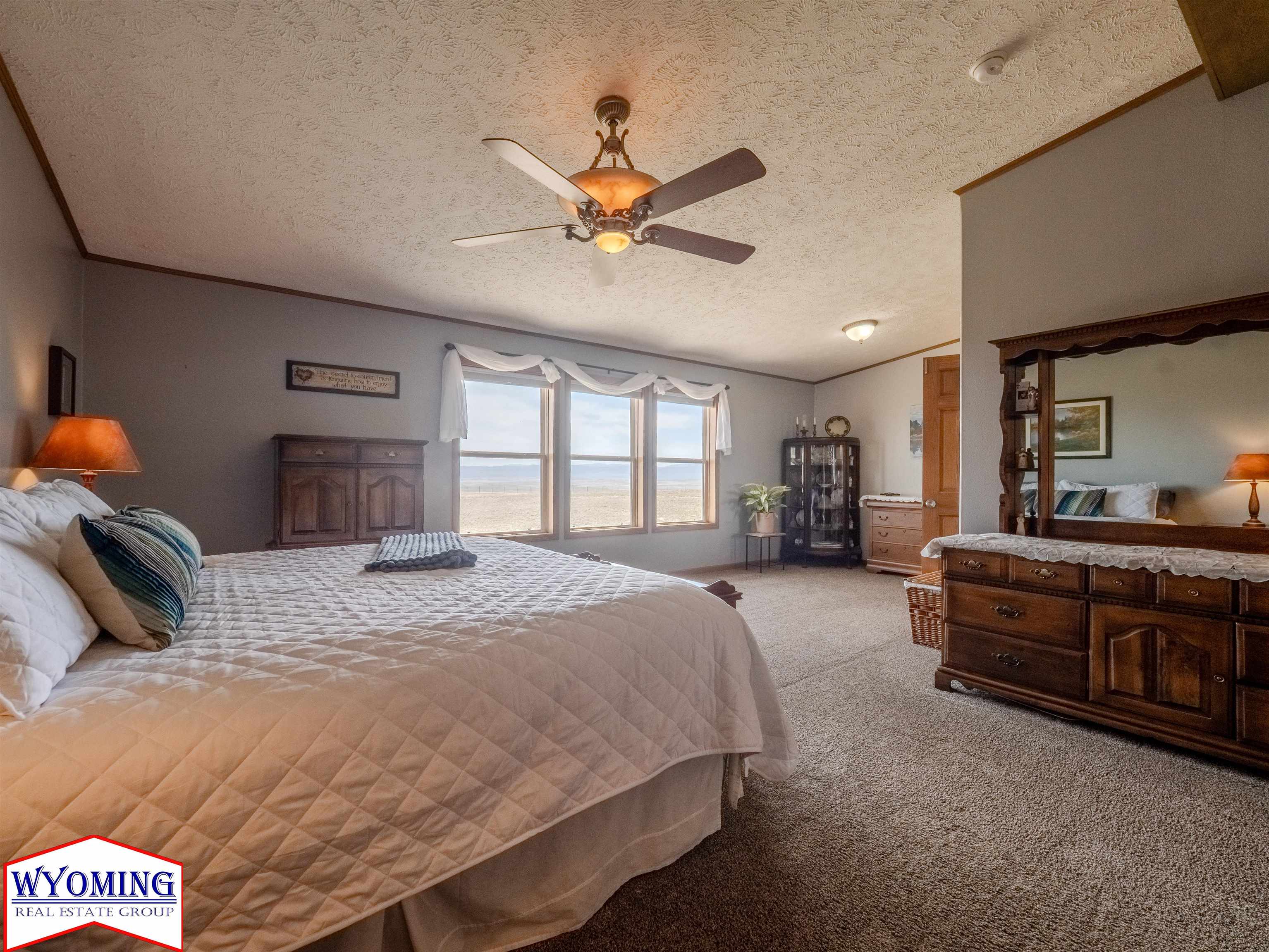 11302 Ridgeview Road Evansville, WY 82636 - Photo 13 of 37