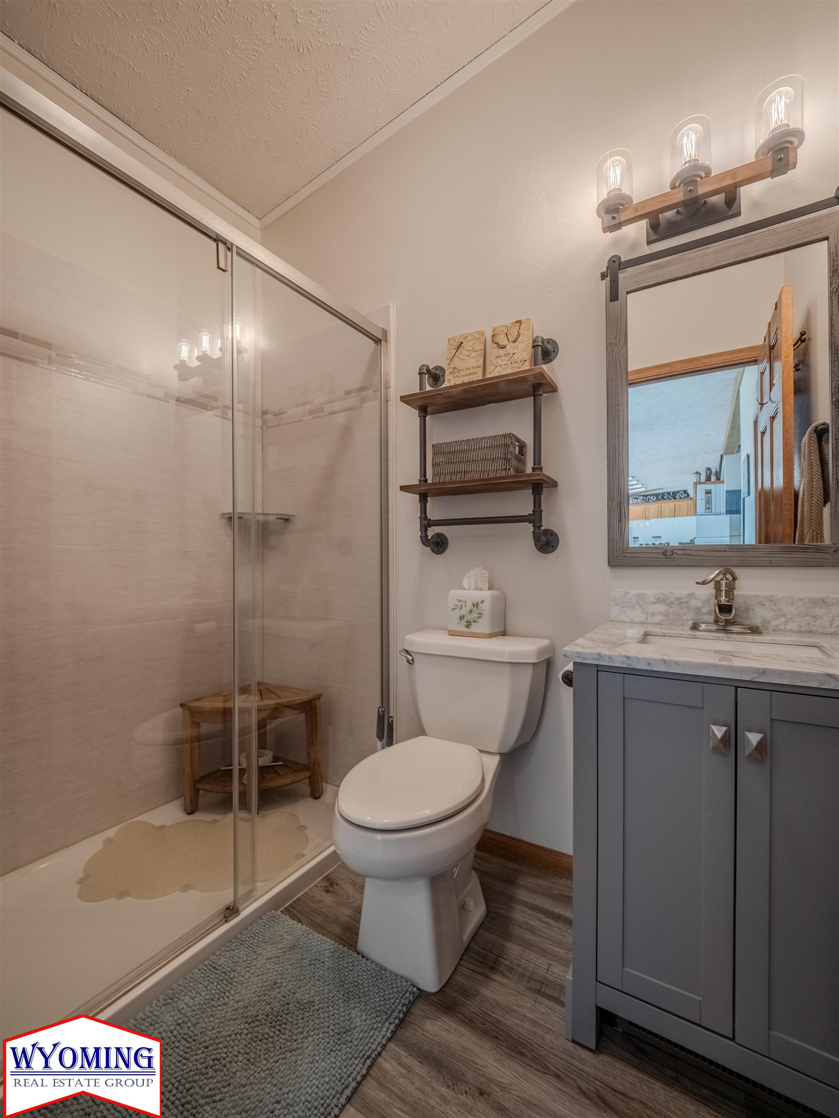 11302 Ridgeview Road Evansville, WY 82636 - Photo 17 of 37