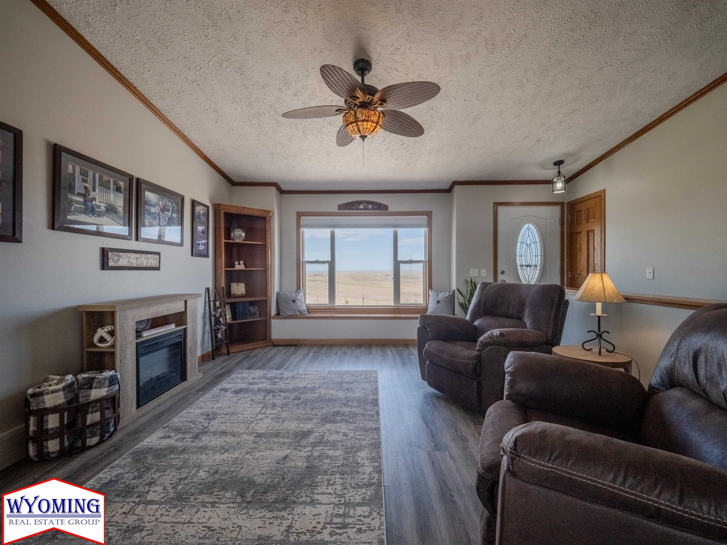 11302 Ridgeview Road Evansville, WY 82636 - Photo 5 of 37