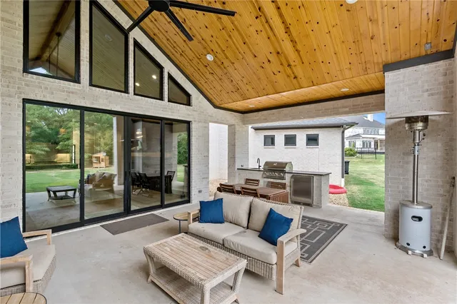 $1,290,000 | 2209 Joe Will Drive, College Station, TX 77845